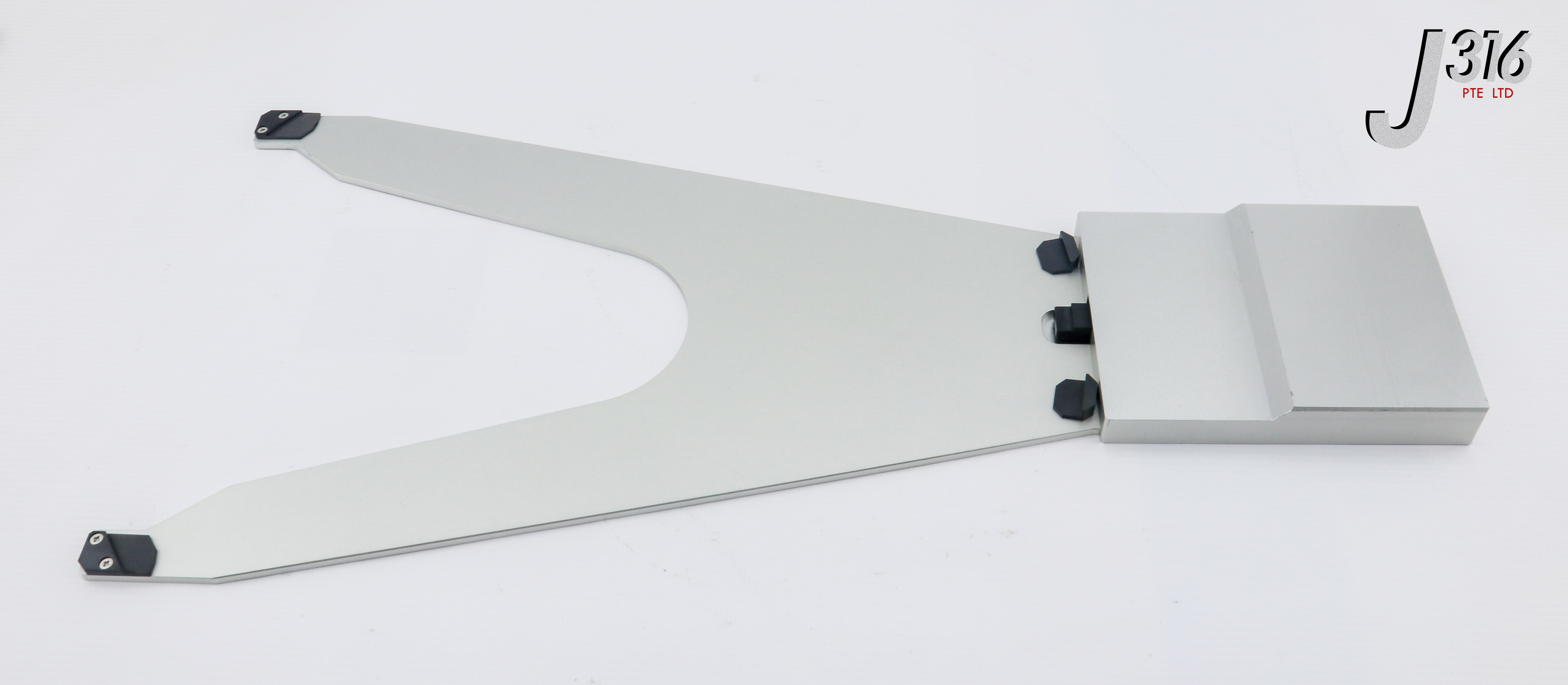 のん 26226 APPLIED MATERIALS END EFFECTOR, 400MM (L) X 190MM (W) W/ SMC